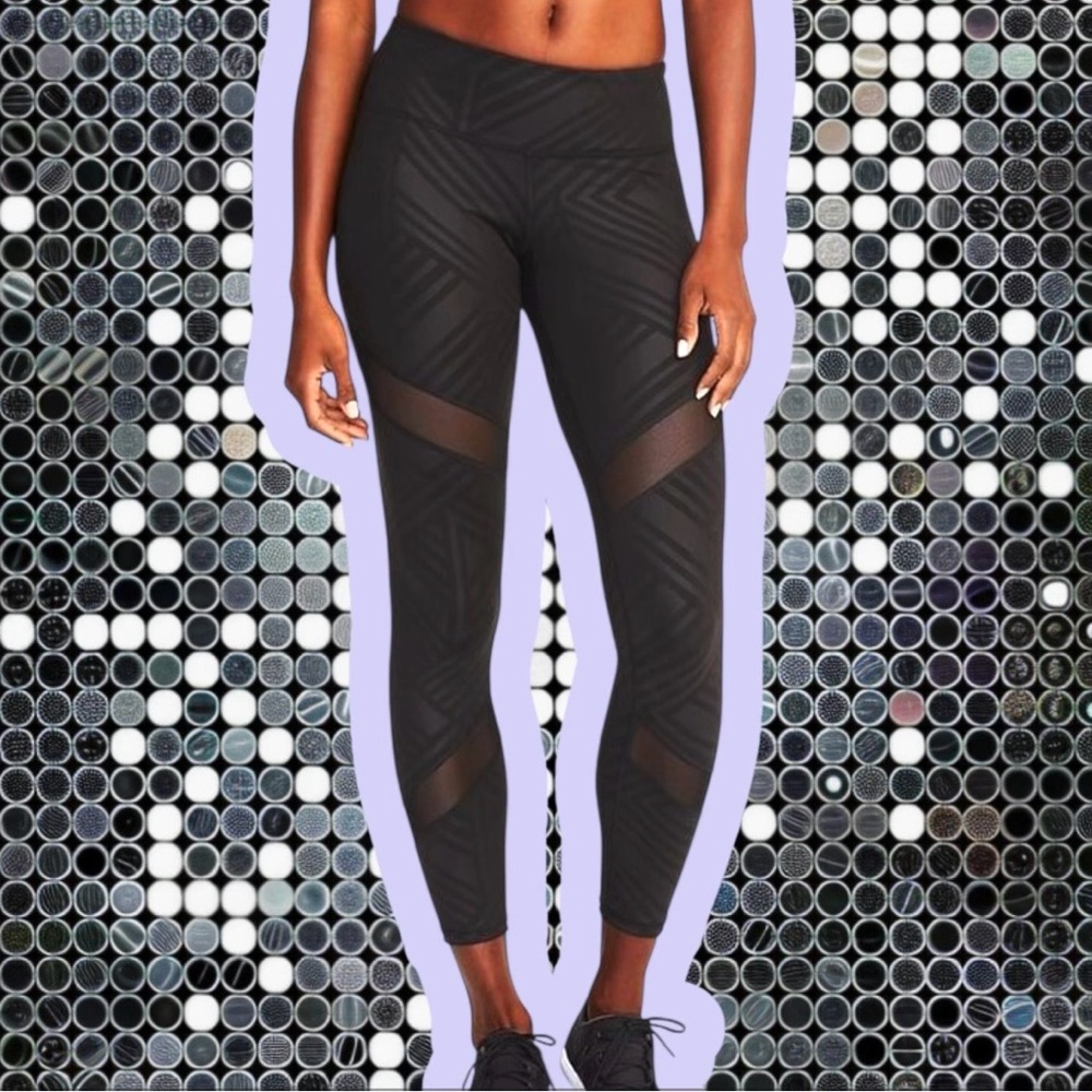Old Navy Black Geo Striped Active Mesh Panel Compression 7/8 Leggings XXL - NEW